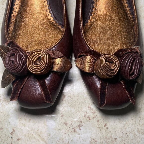 Brown Leather  Womens Flats Gold Rosette Bow Accents Casual Comfort Versatile - Picture 8 of 10